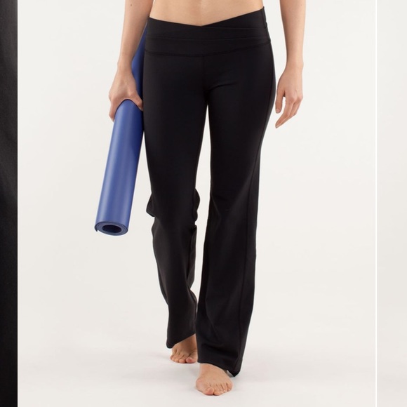 lululemon athletica Pants - Lululemon Black Astro Pant (Regular)